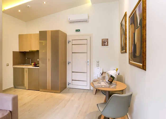 Lobelia Luxury Lägenhetshotell 4*