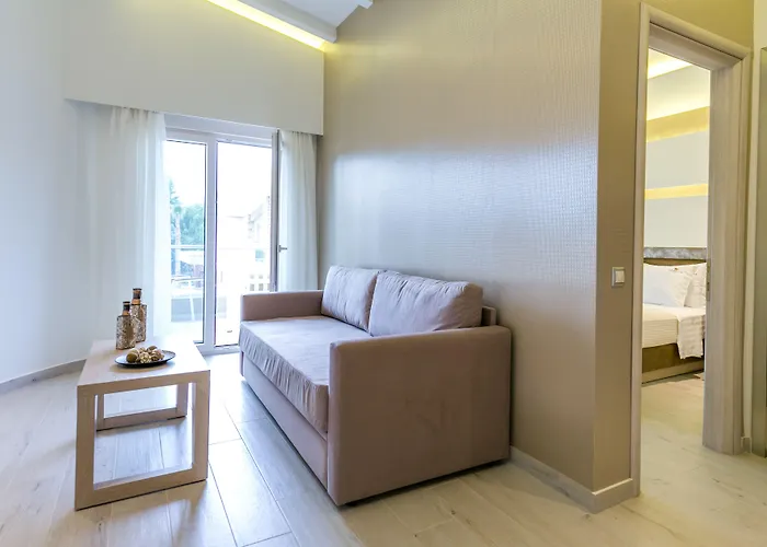 Lobelia Luxury Lägenhetshotell 4*