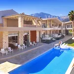 Ξενοδοχείο με διαμερίσματα Lobelia Luxury