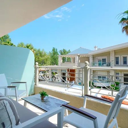 Lobelia Luxury Lejlighedshotel Chrisi Ammoudia