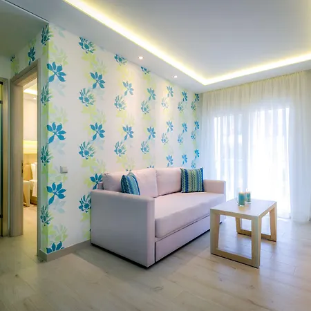 Hotel de apartamente Lobelia Luxury 4*