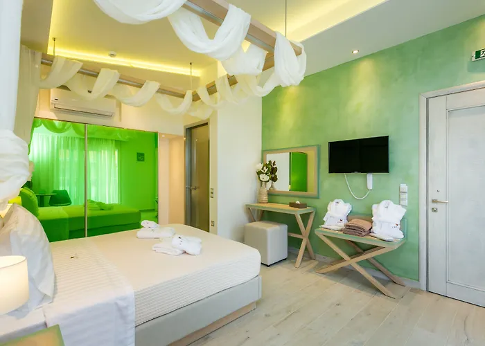 Ξενοδοχείο με διαμερίσματα Lobelia Luxury 4*