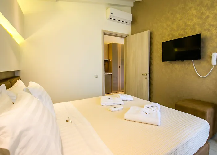 Ξενοδοχείο με διαμερίσματα Lobelia Luxury 4*