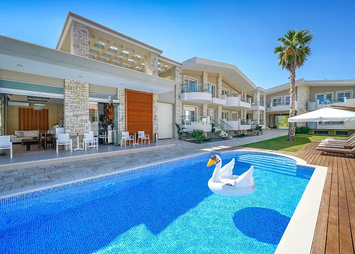 Lobelia Luxury Ξενοδοχείο με διαμερίσματα 4*